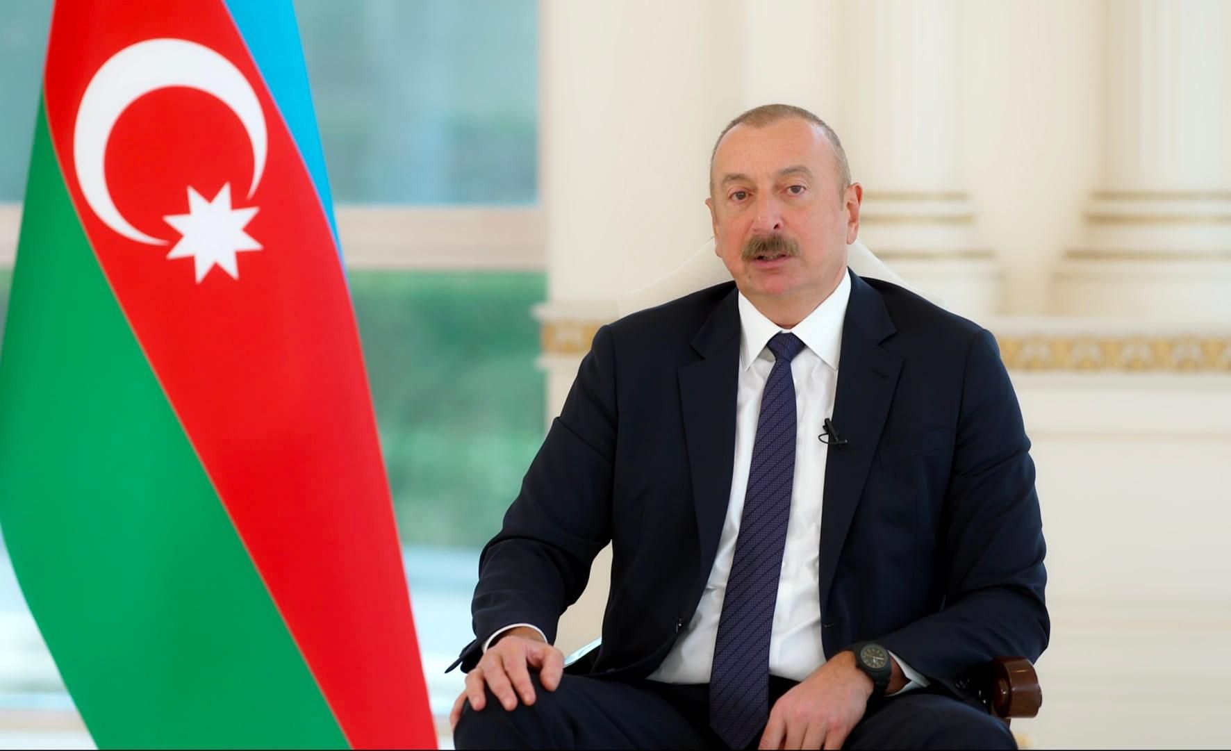 Уже до 8 погибших: президент Азербайджана приказал остановить обстрел с Арменией