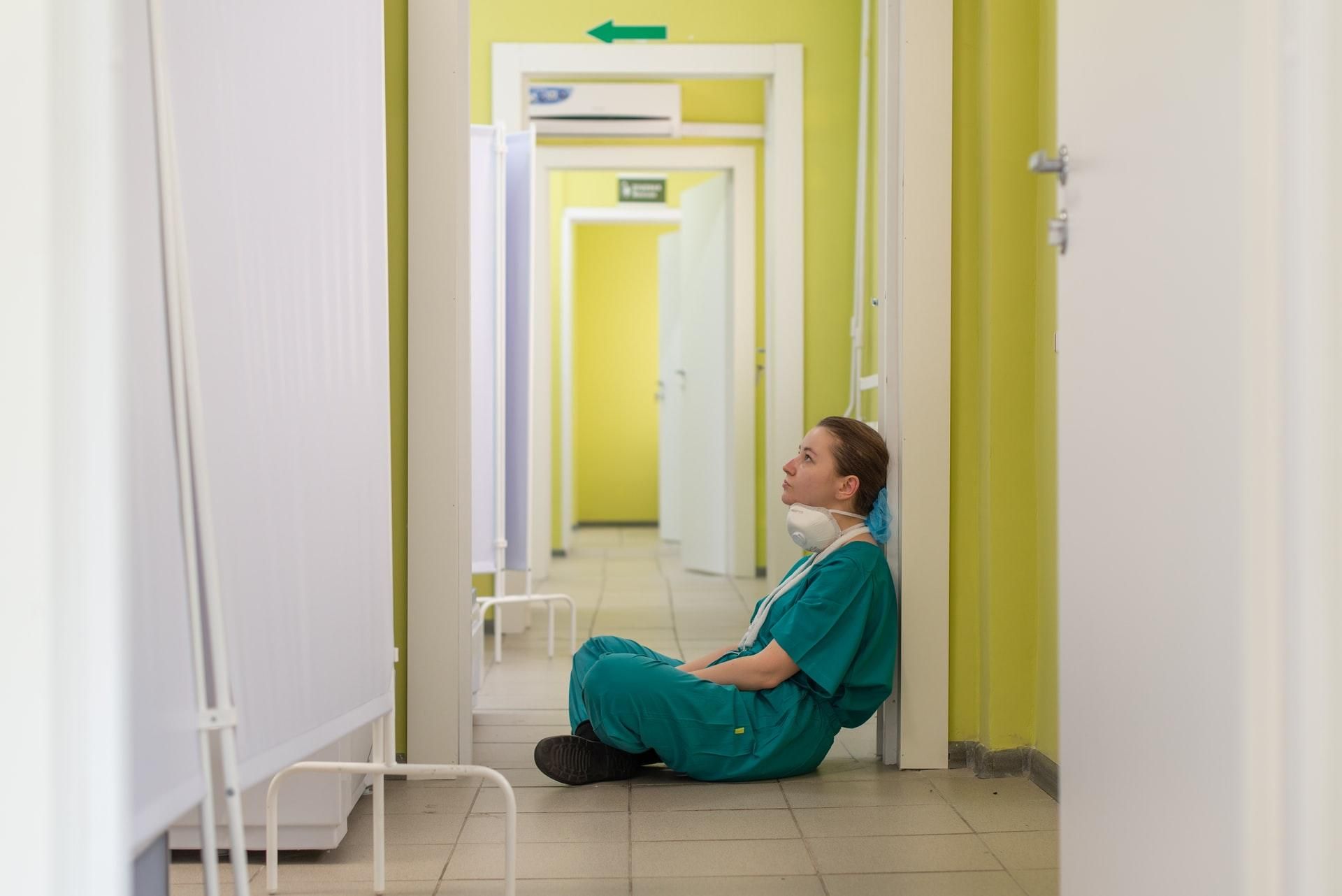 Резкий скачок COVID-19 в Украине: за сутки обнаружили более 10 тысяч новых больных
