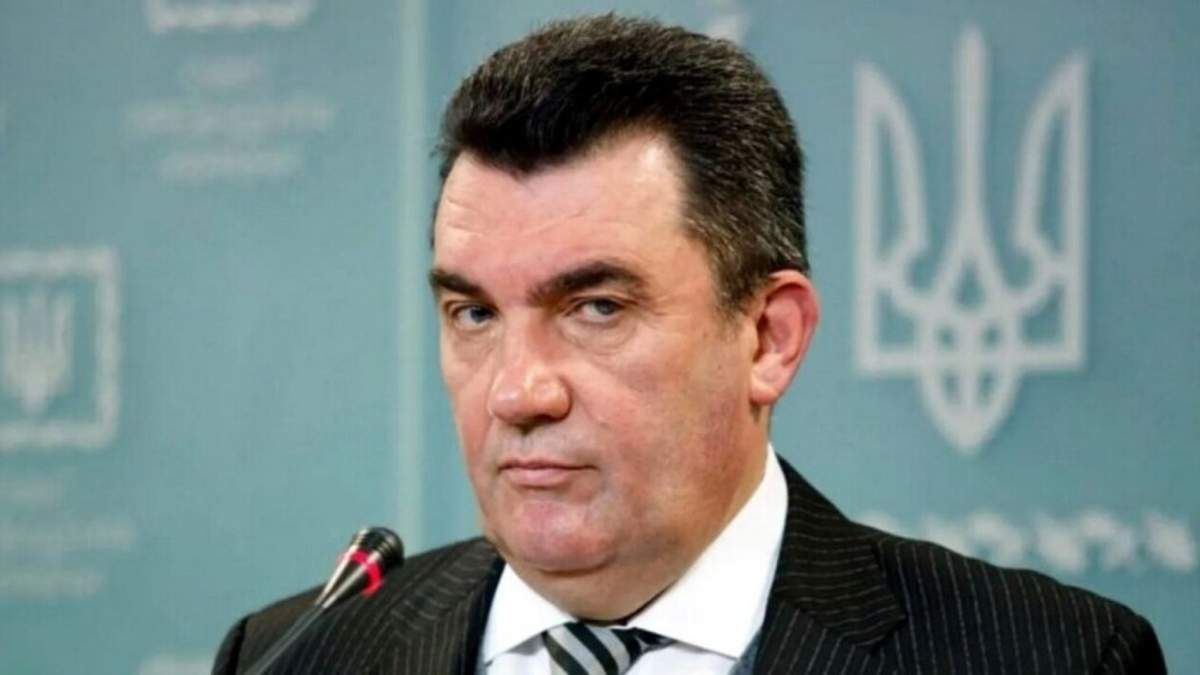 Военные игры возле украинских границ сыграли злую шутку с самими россиянами, – Данилов Военные игры возле украинских границ сыграли злую шутку с самими россиянами, – Данилов