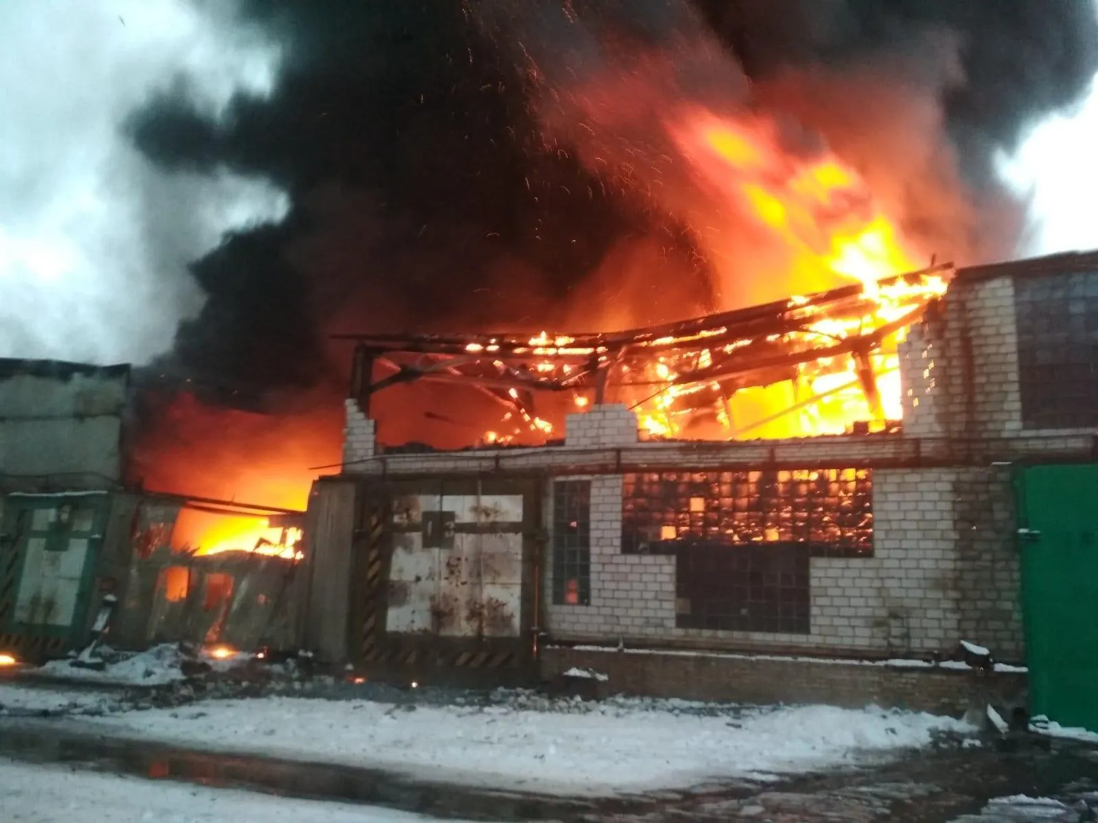 Бородянка, завод Борекс, пожежа на складах із шинами, ДСНС