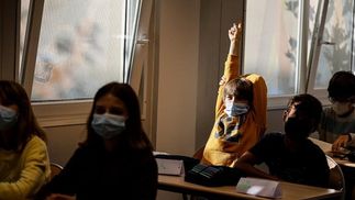 75% учителей угрожают уволиться: во Франции могут закрыть школы