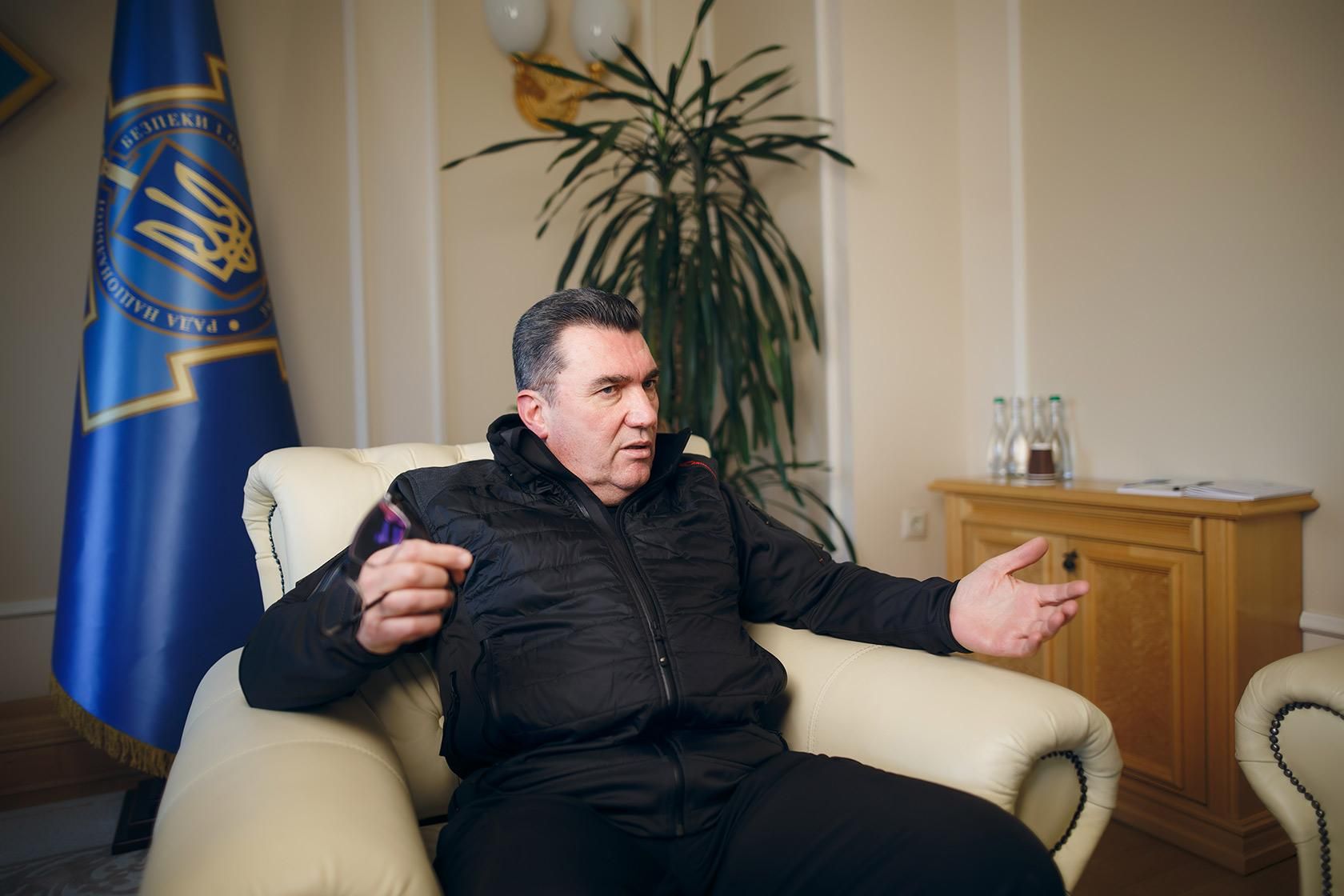 Данілов розповів, чи РНБО планує запровадження санкцій проти Порошенка - 24 Канал