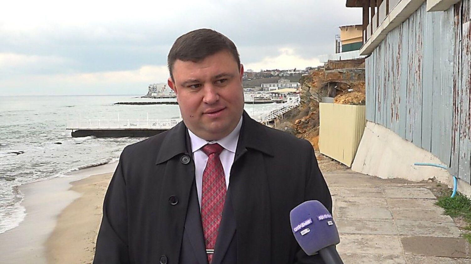 Разыскивает "Интерпол": пойманный на взятке чиновник экоинспекции числится в списках организации Разыскивает "Интерпол": пойманный на взятке чиновник экоинспекции числится в списках организации