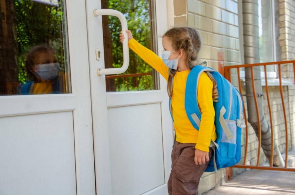 После гибели школьника в общине на Волыни ученикам запретили выходить из школы на переменах После гибели школьника в общине на Волыни ученикам запретили выходить из школы на переменах