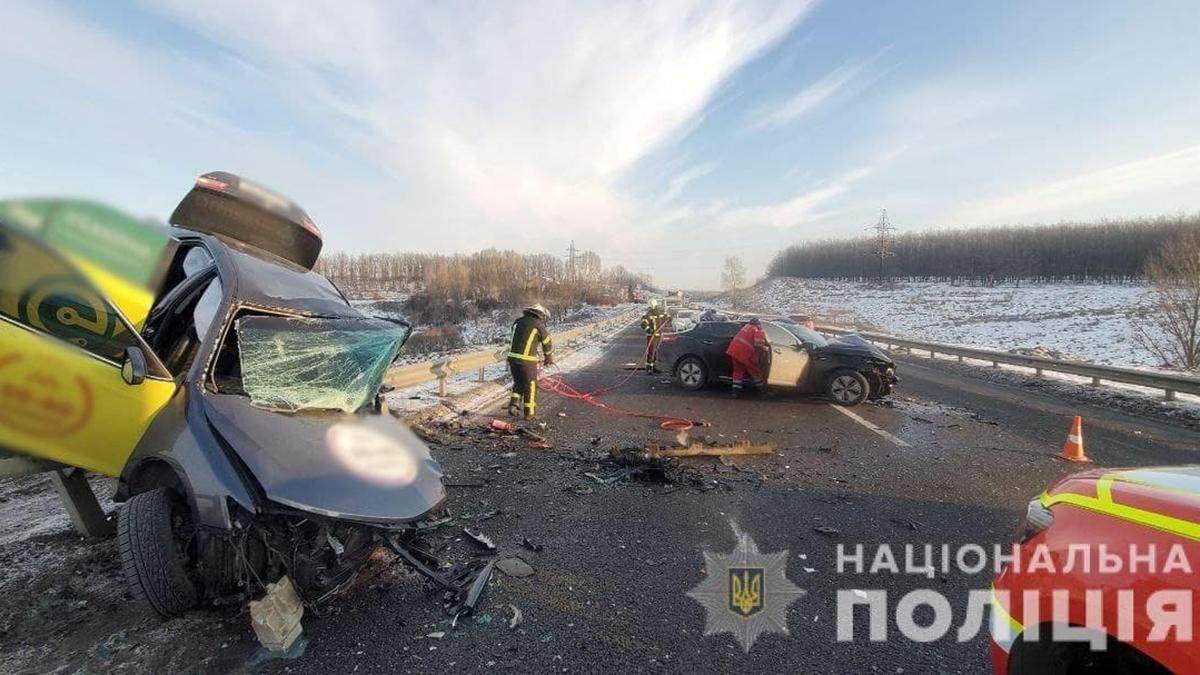 Смертельна ДТП з таксі на окружній Харкова: рідні просять про допомогу осиротілим двійнятам - Харків Смертельна ДТП з таксі на окружній Харкова: рідні просять про допомогу осиротілим двійнятам - Харків