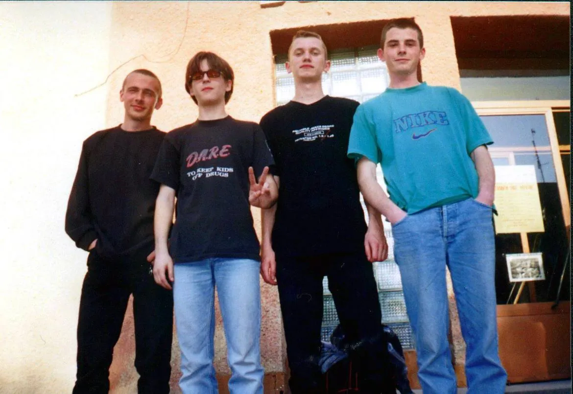 Без обмежень Без обмежень