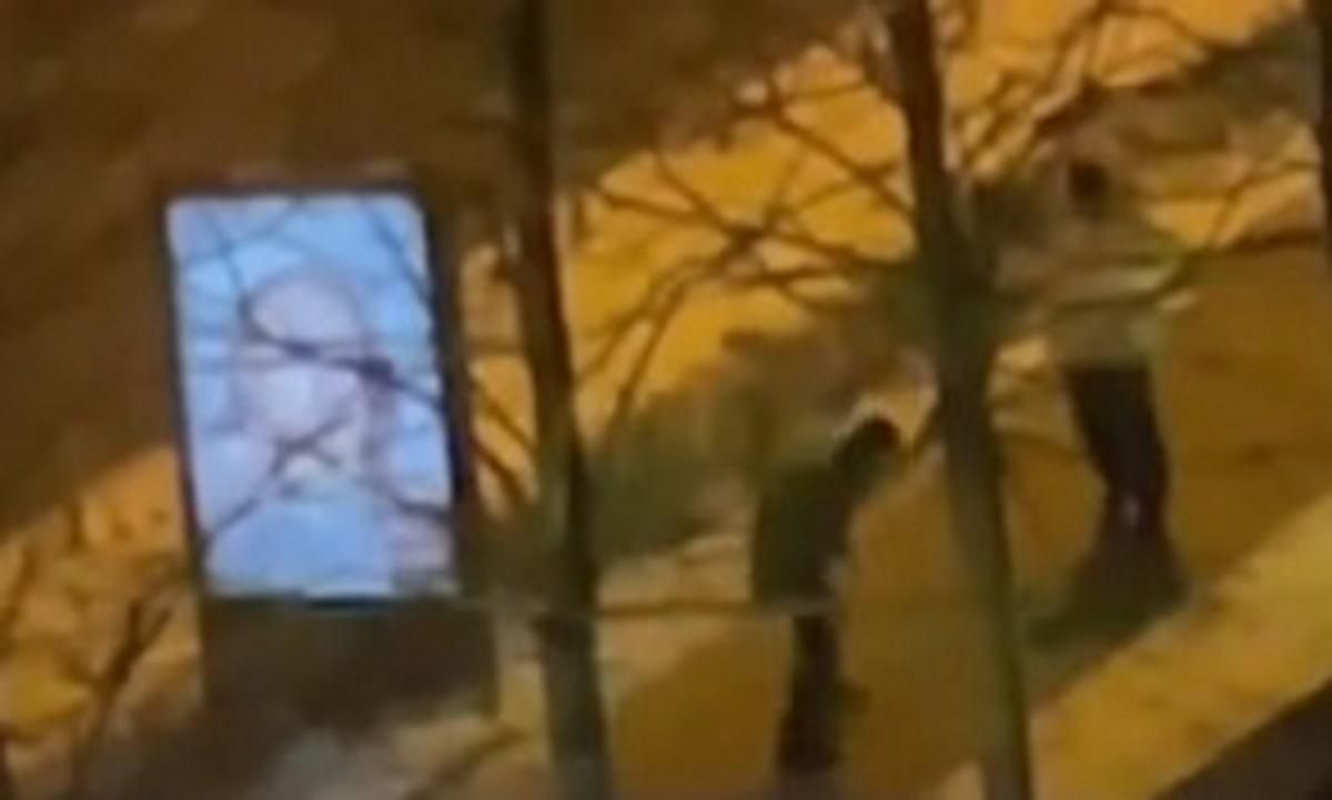 У "Новопечерських Липках" серед ночі влаштували п'яний дебош: обурливе відео - Новини Києва - Київ У "Новопечерських Липках" серед ночі влаштували п'яний дебош: обурливе відео - Новини Києва - Київ