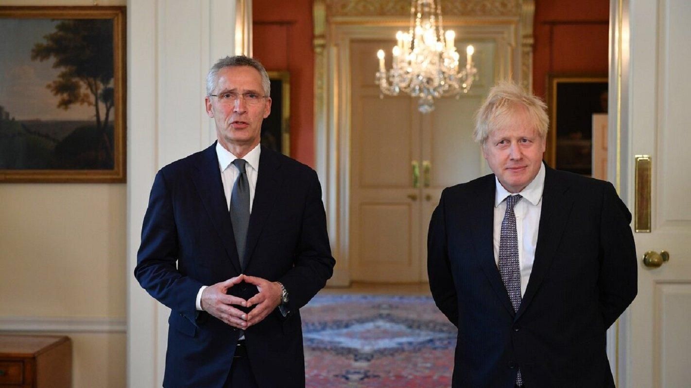 Столтенберг і Джонсон обговорили ситуацію навколо України - 24 Канал Столтенберг і Джонсон обговорили ситуацію навколо України - 24 Канал