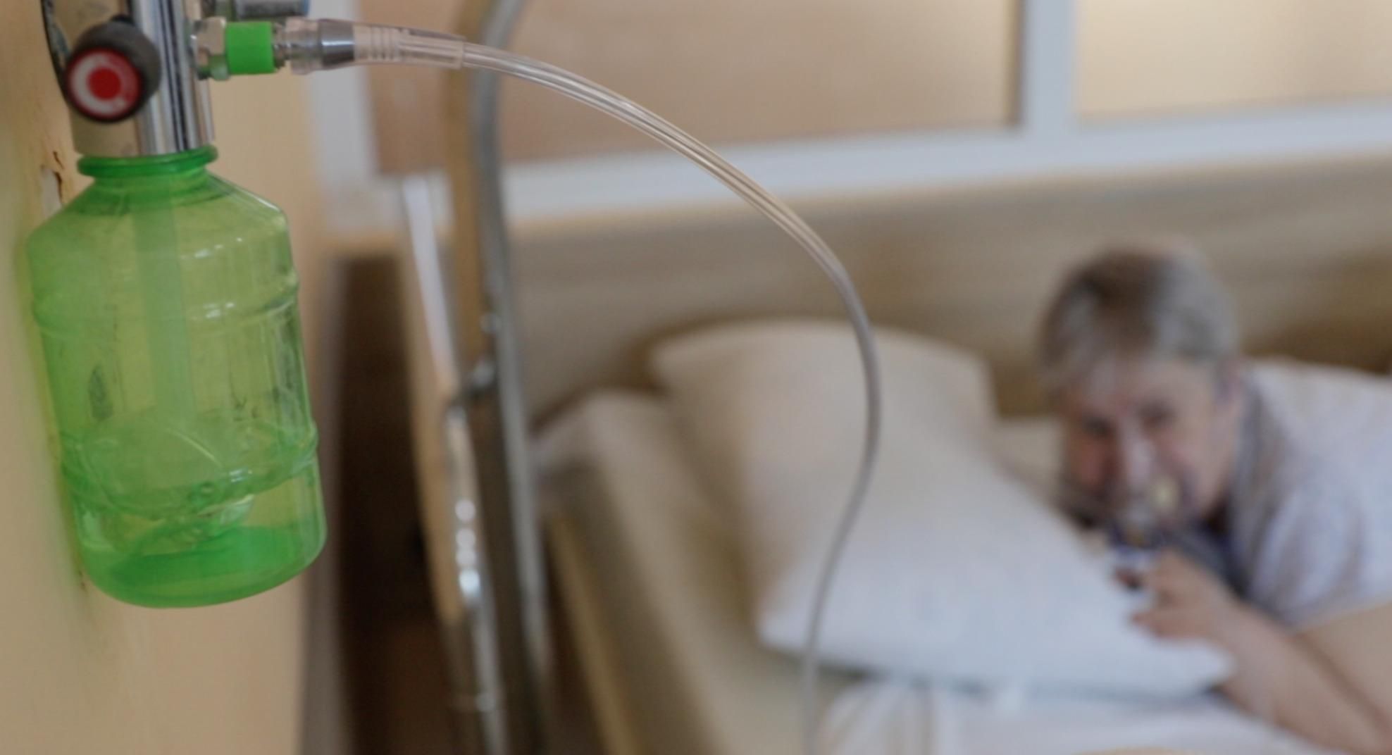 "Вперше не був на Різдво вдома": у Львові COVID-19 атакує з новою силою - Україна новини - 24 Канал "Вперше не був на Різдво вдома": у Львові COVID-19 атакує з новою силою - Україна новини - 24 Канал