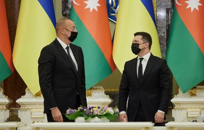 Зеленский и Алиев провели встречу в Киеве и подписали ряд договоров