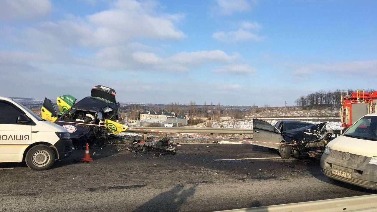 Смертельна автотроща з таксі в Харкові: який стан 3-річних двійнят - Новини Харкова - Харків