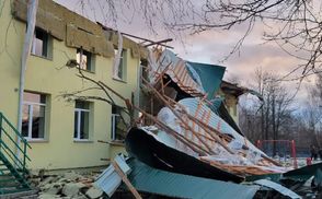 Садик без крыши, почти 200 городов и сел без света: по Черниговщине пронесся ураган