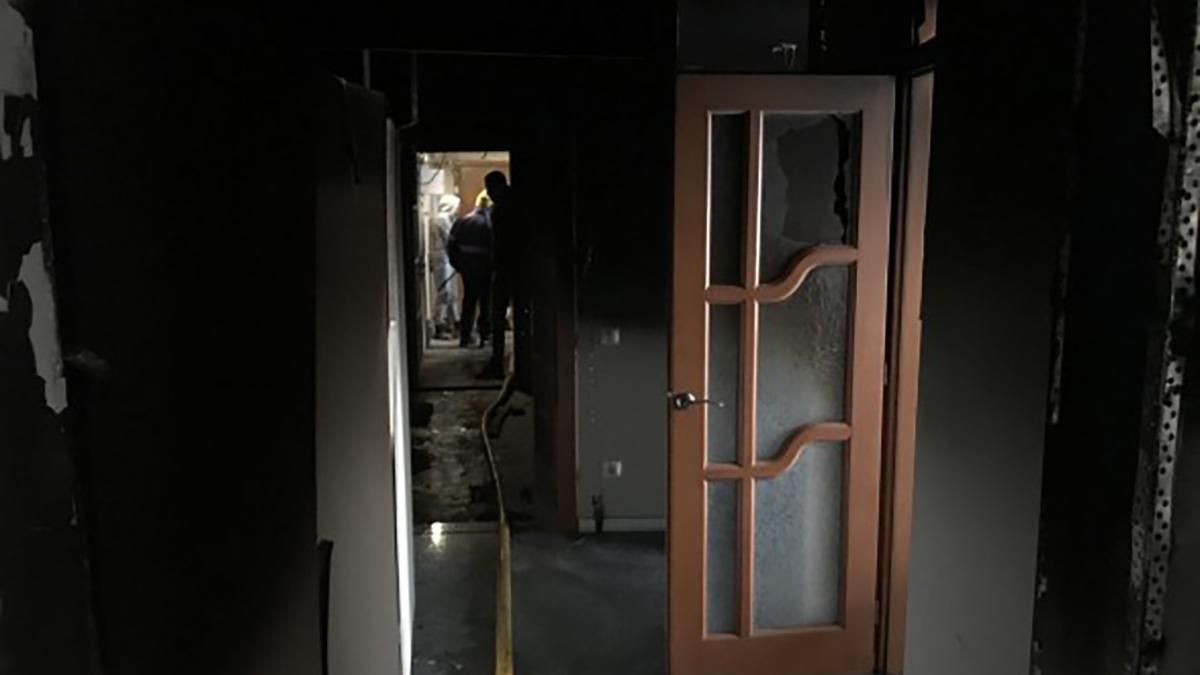 В Ужгороде загорелась многоэтажка, эвакуировано 20 жителей В Ужгороде загорелась многоэтажка, эвакуировано 20 жителей