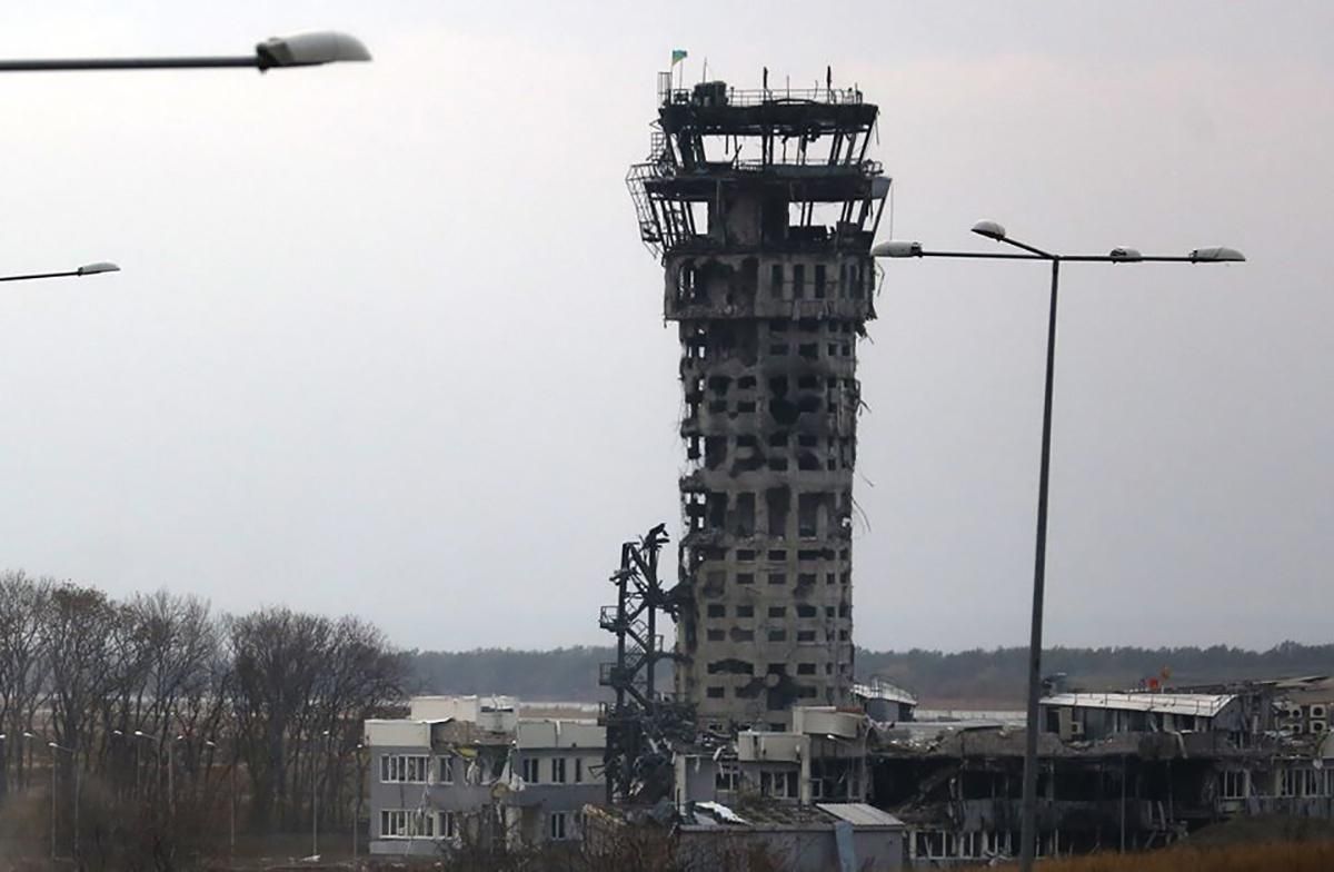 Украина чтит память киборгов Донецкого аэропорта Украина чтит память киборгов Донецкого аэропорта