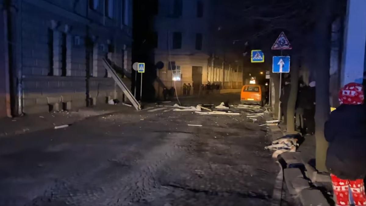 У Чернівцях трапився вибух у будинку: постраждали люди, мешканців евакуювали - Україна новини - 24 Канал