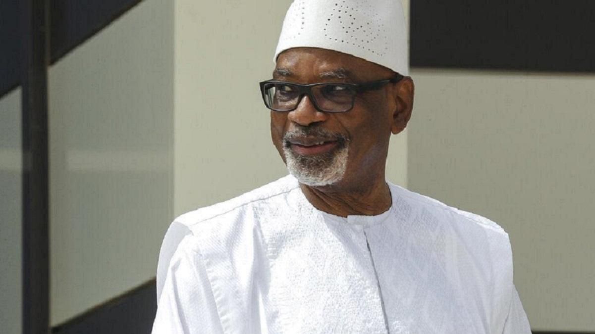 У Малі помер колишній президент, якого відсторонили після путчу - 24 Канал У Малі помер колишній президент, якого відсторонили після путчу - 24 Канал