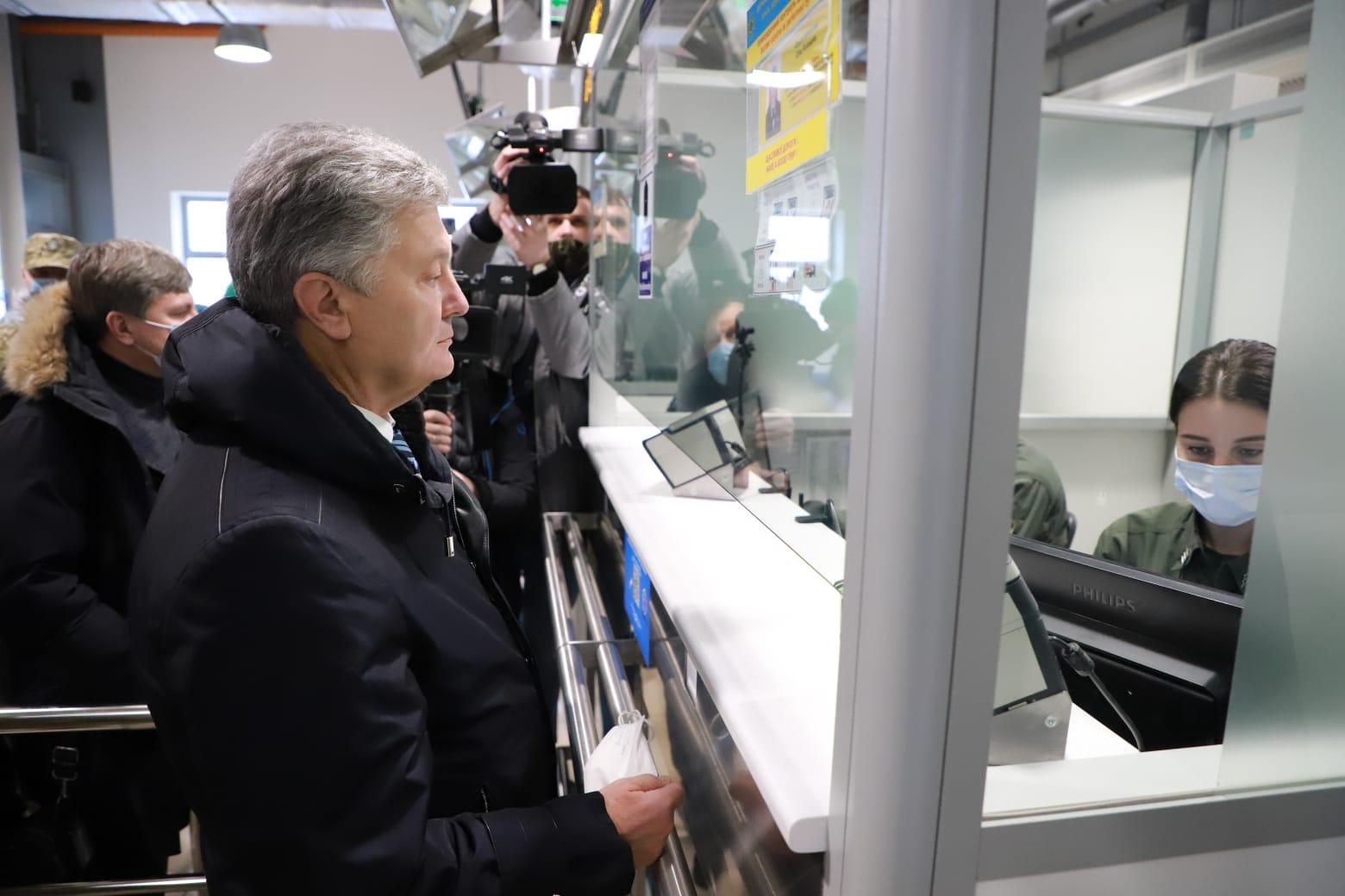 Все было законно, – пограничники рассказали о манипуляциях при пересечении границы Порошенко Все было законно, – пограничники рассказали о манипуляциях при пересечении границы Порошенко