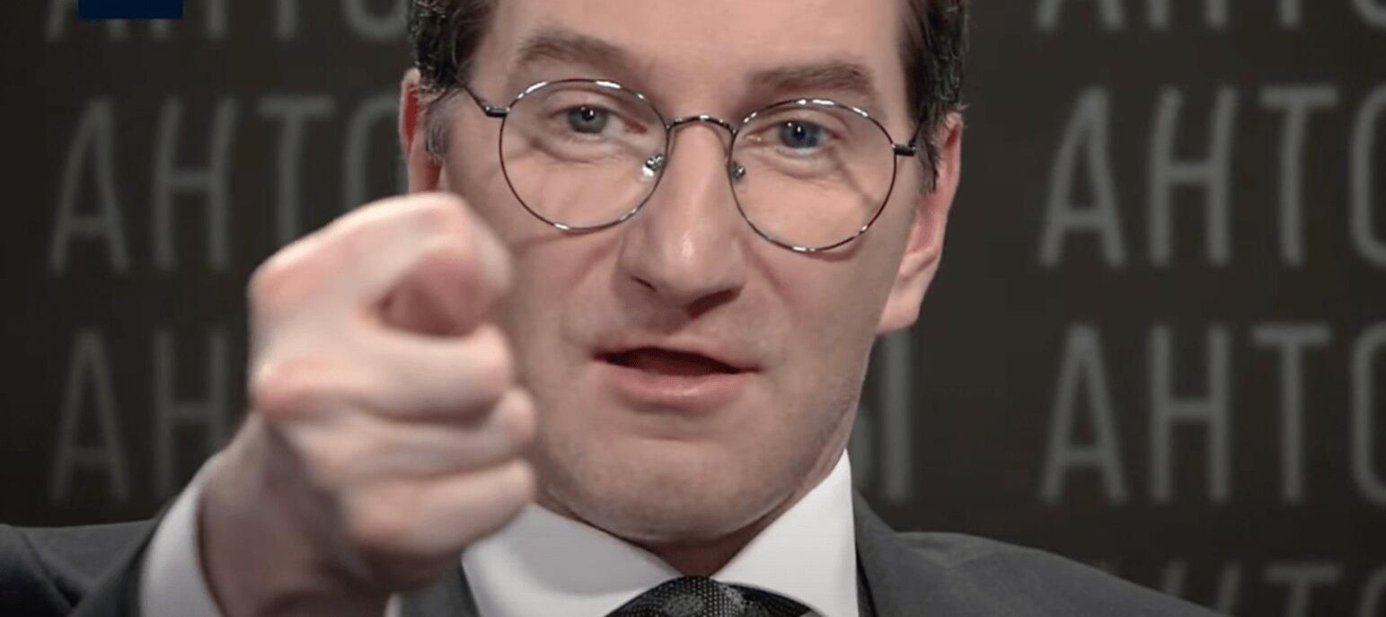 Посольство США відповіло російському пропагандисту, який погрожував спалити Конституцію України - Росія новини - 24 Канал Посольство США відповіло російському пропагандисту, який погрожував спалити Конституцію України - Росія новини - 24 Канал