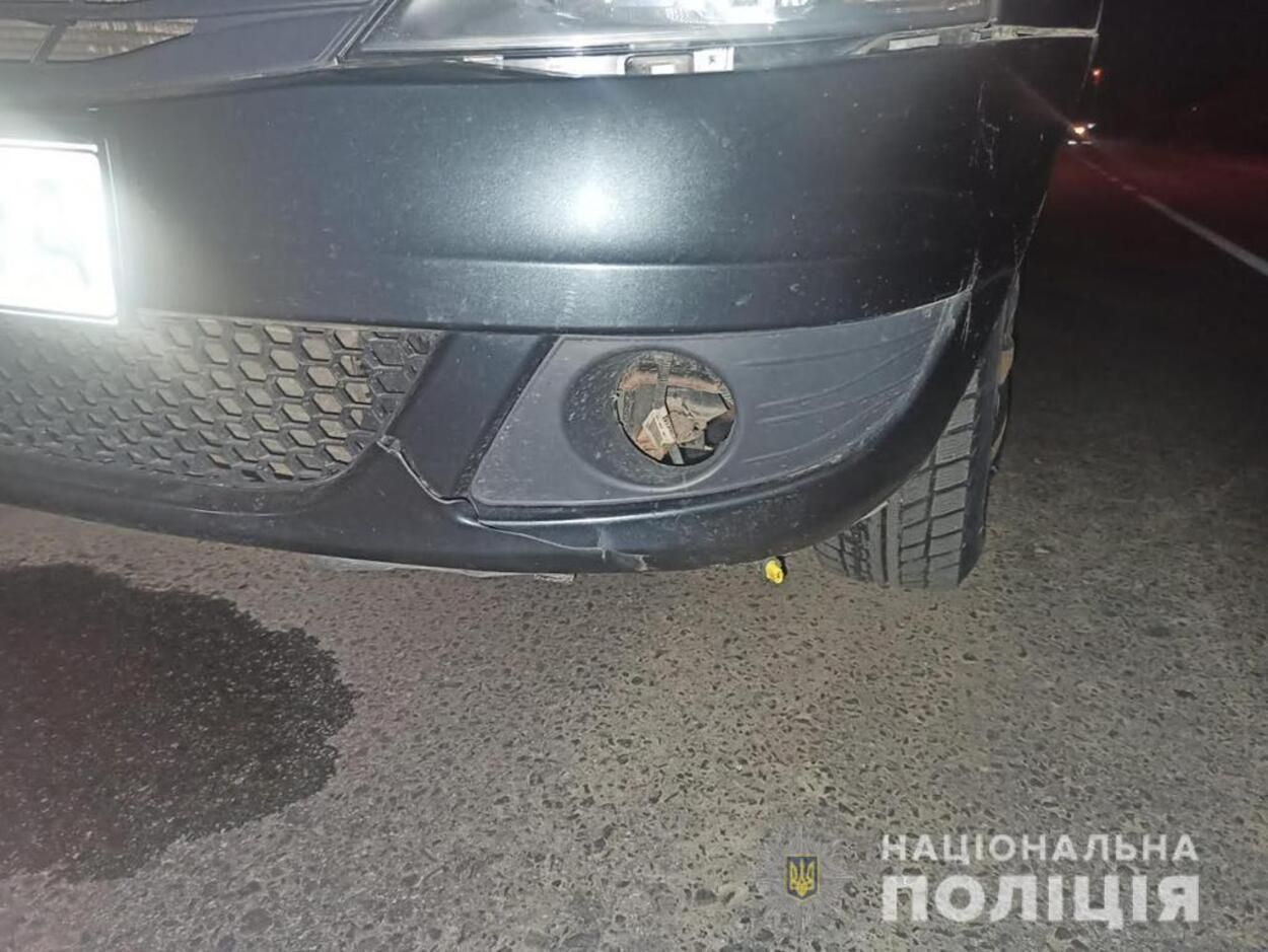 Лежал на дороге: во Львовской области авто переехало 31-летнего мужчину