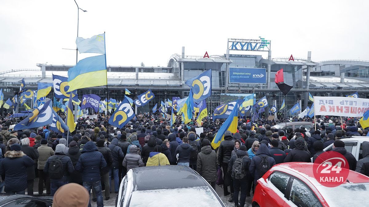 В Кремле отреагировали на возвращение Порошенко в Украину