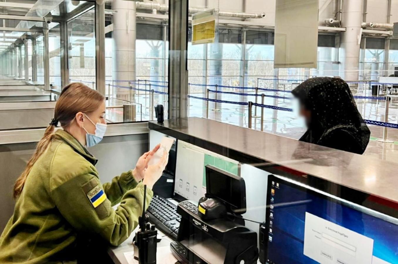 В аеропорту Одеси затримали терористку, яку розшукував Інтерпол - Одеса