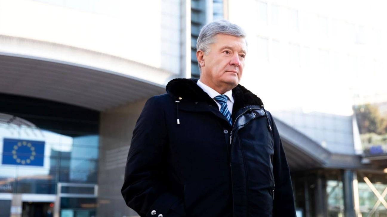 Как у Медведчука, – политолог предположил, какую меру изберут Порошенко Как у Медведчука, – политолог предположил, какую меру изберут Порошенко