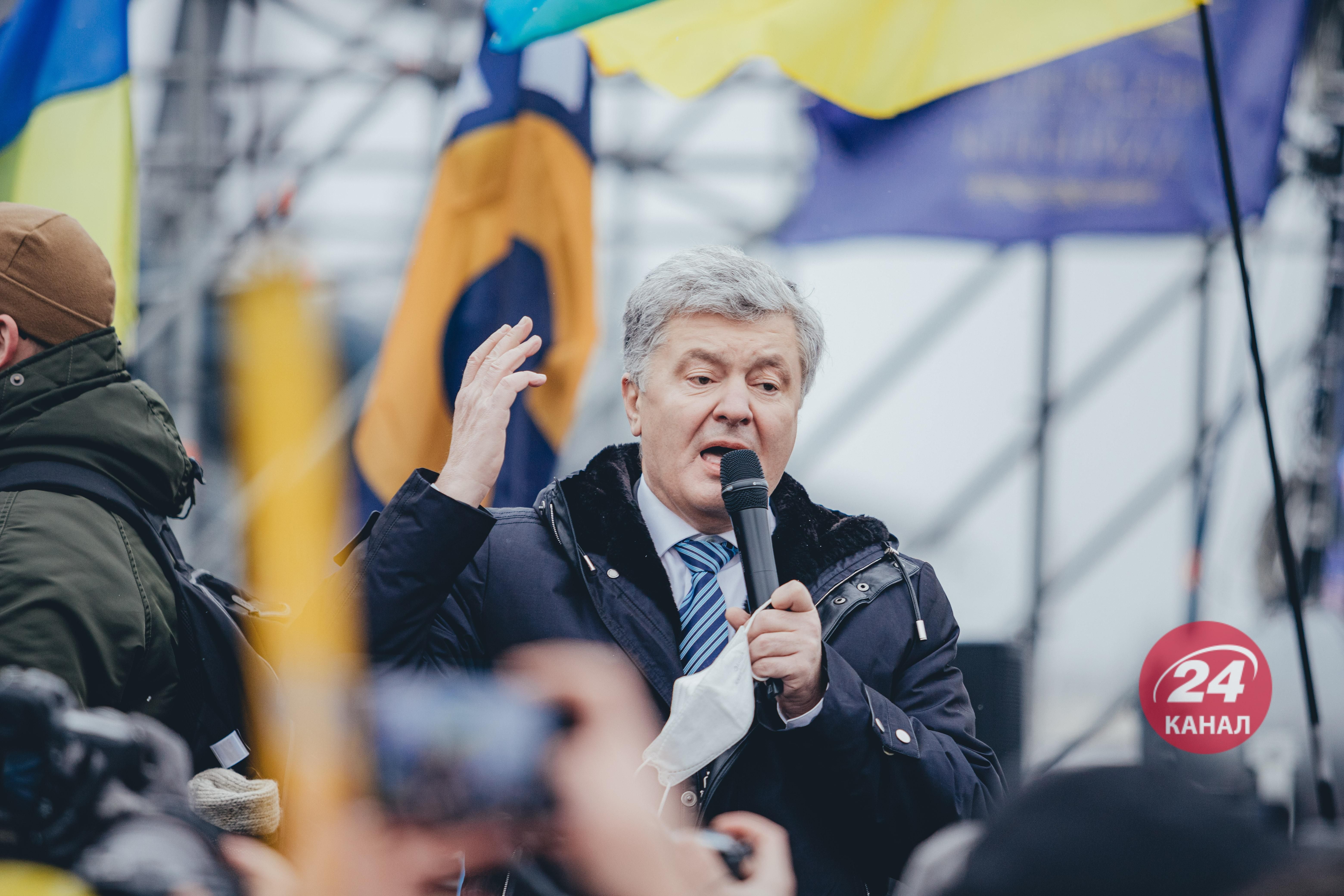 Прокуроры просят для Порошенко арест с возможностью залога в 1 миллиард гривен Прокуроры просят для Порошенко арест с возможностью залога в 1 миллиард гривен