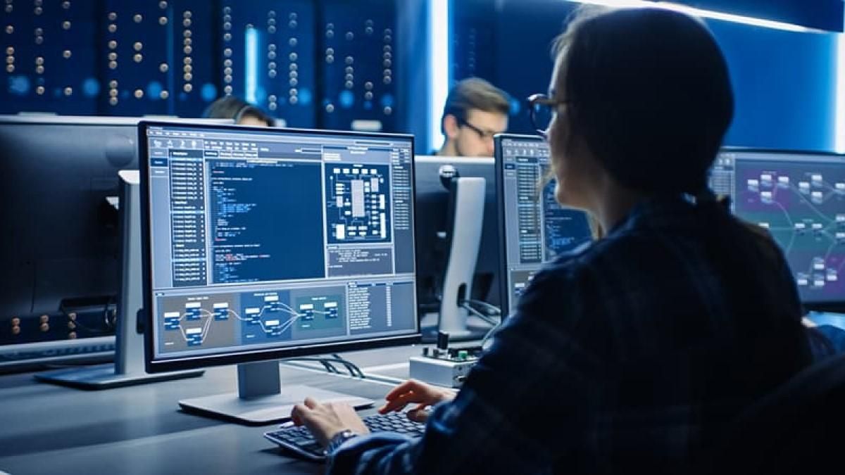 Сколько зарабатывают разработчики в Украине Сколько зарабатывают разработчики в Украине