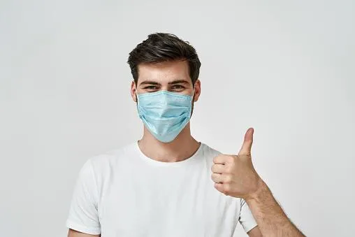 Медичні маски роблять чоловіків привабливішими