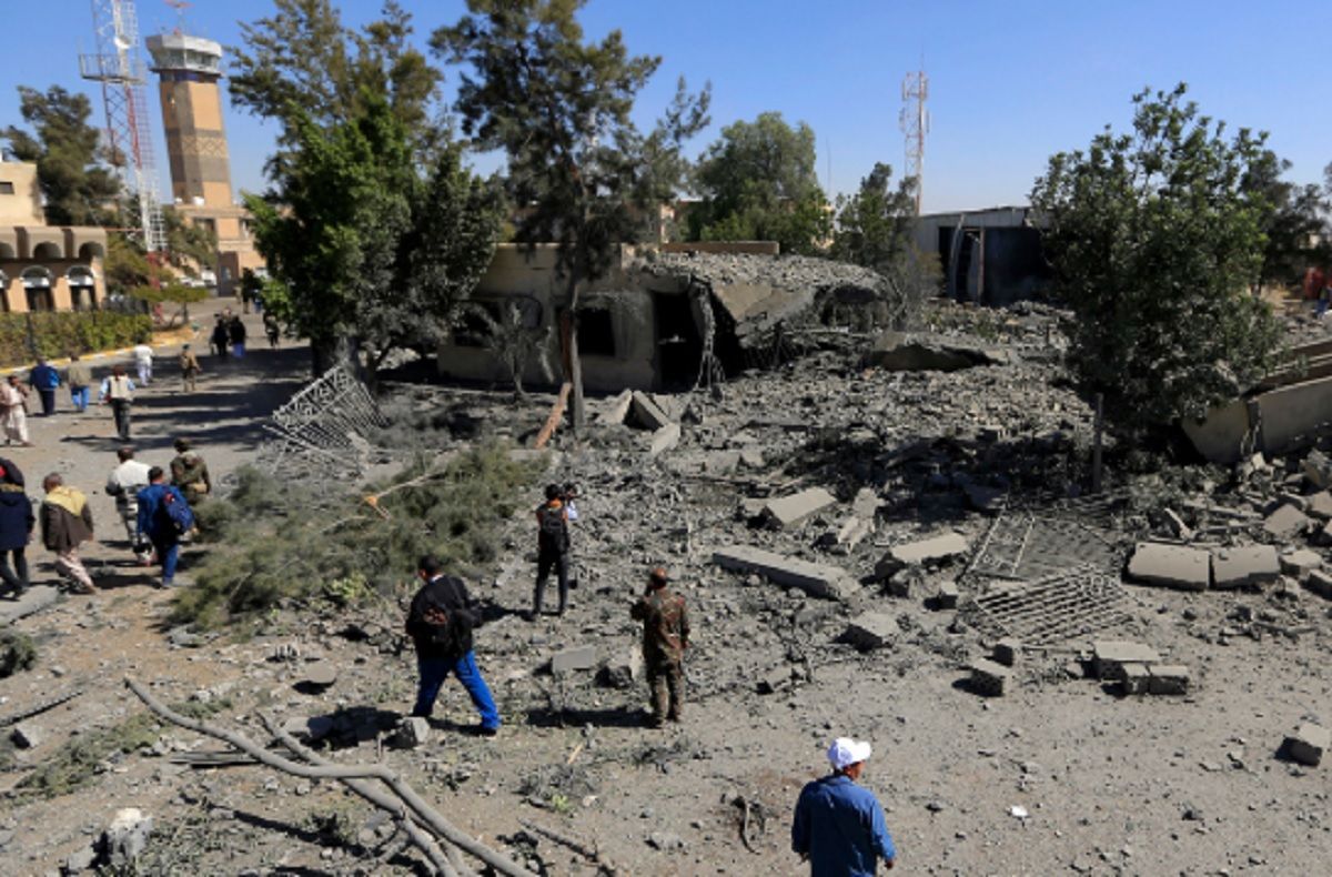 Арабская коалиция наносит удары по Йемену из-за атаки дронов на ОАЭ