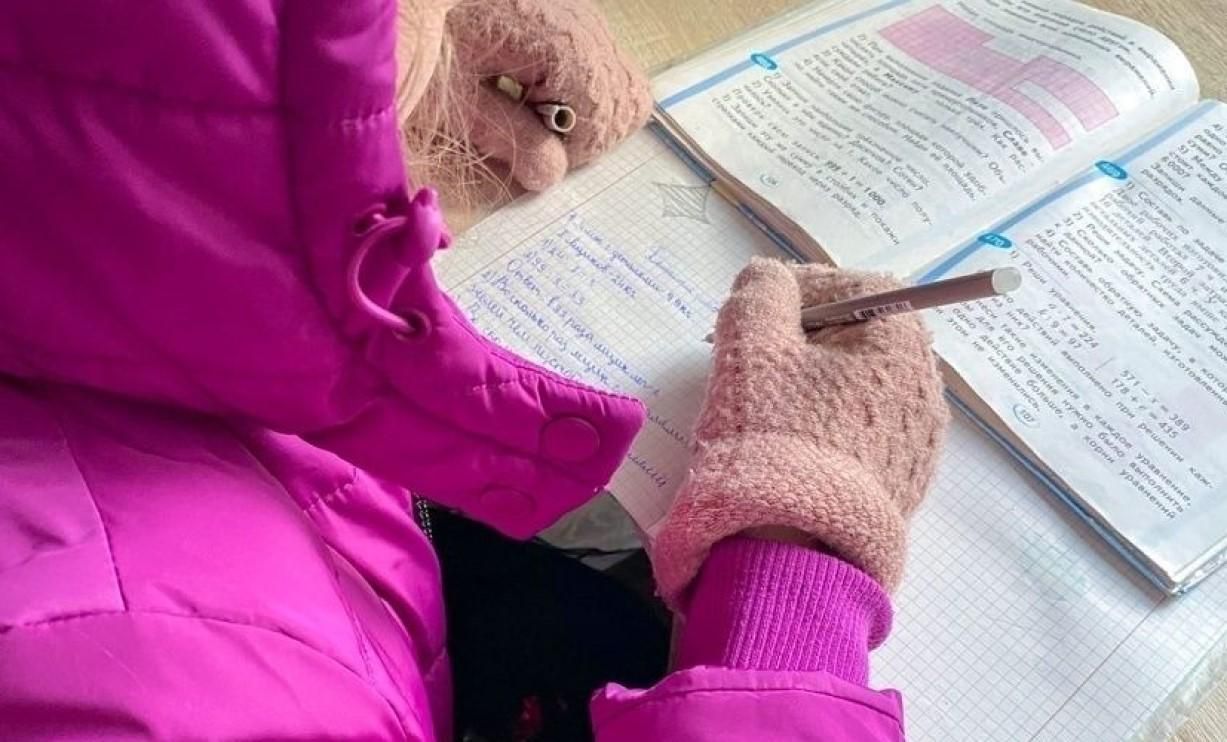 "Я так змерз у школі": у Яремчі батьки учнів скаржаться на холод у класах - Освіта