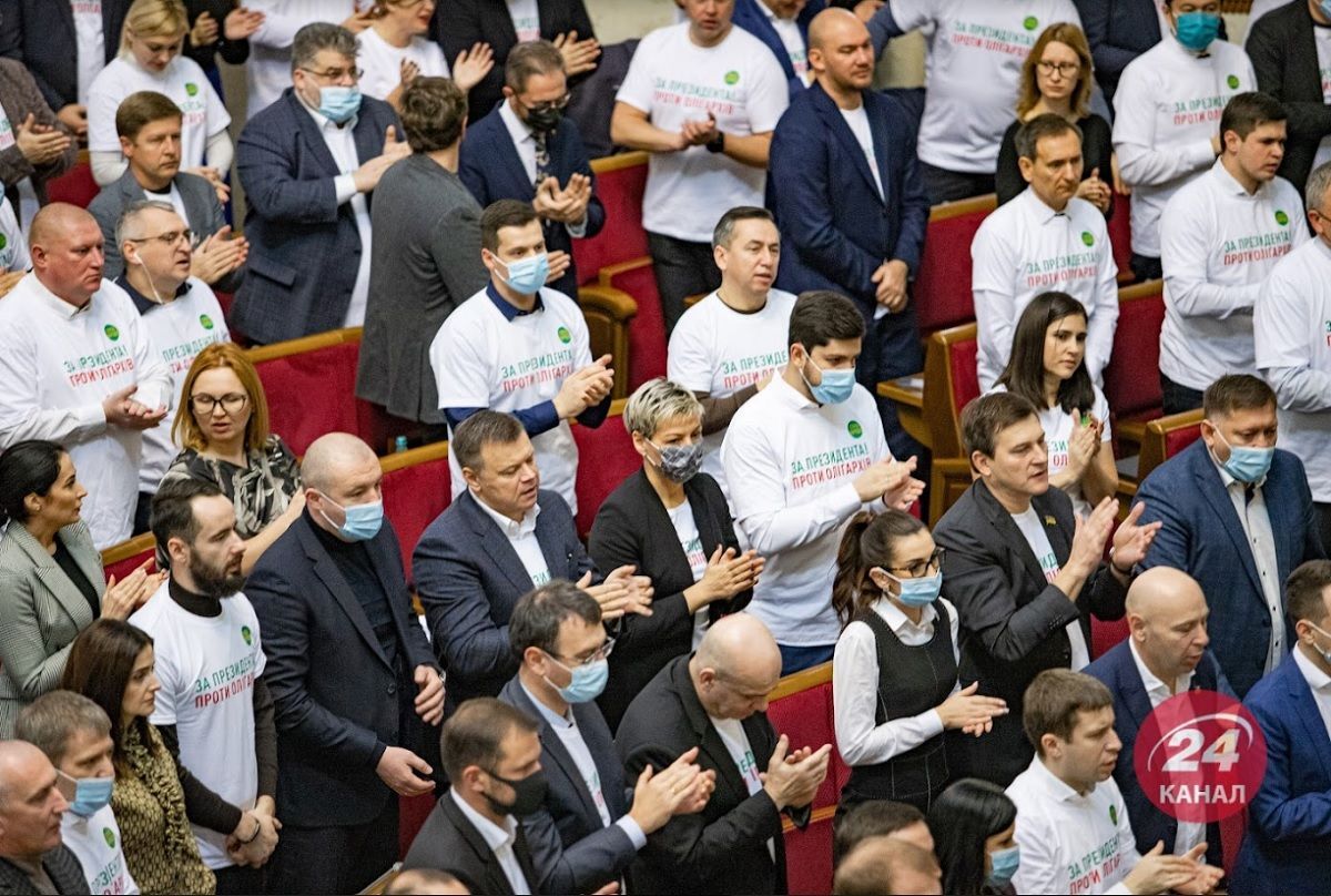 В "Слуге народа" рассказали, нужно ли распустить Раду через 30 дней без заседаний В "Слуге народа" рассказали, нужно ли распустить Раду через 30 дней без заседаний