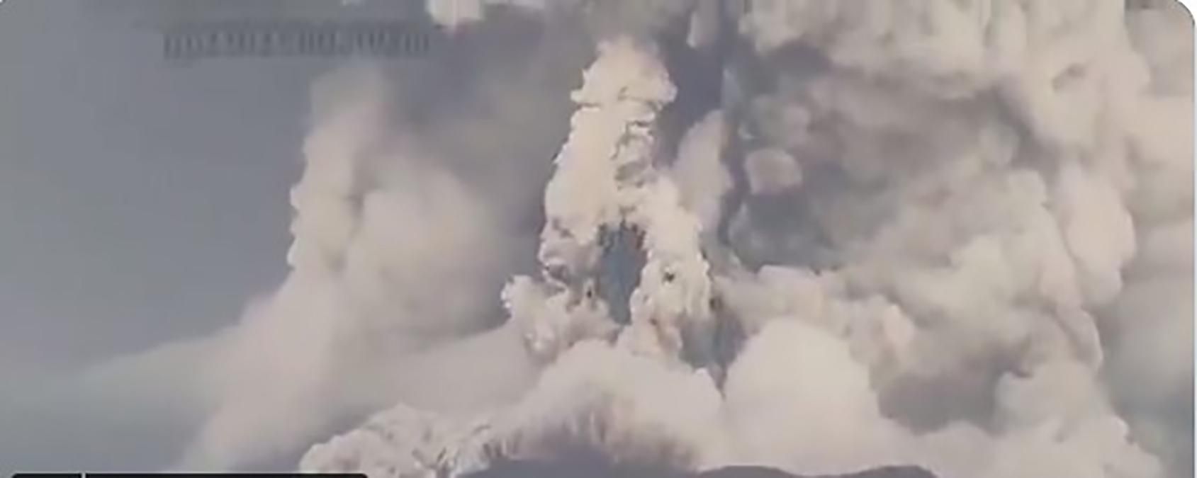 Извержение вулкана на Тонга привело к разливу нефти в Перу Извержение вулкана на Тонга привело к разливу нефти в Перу