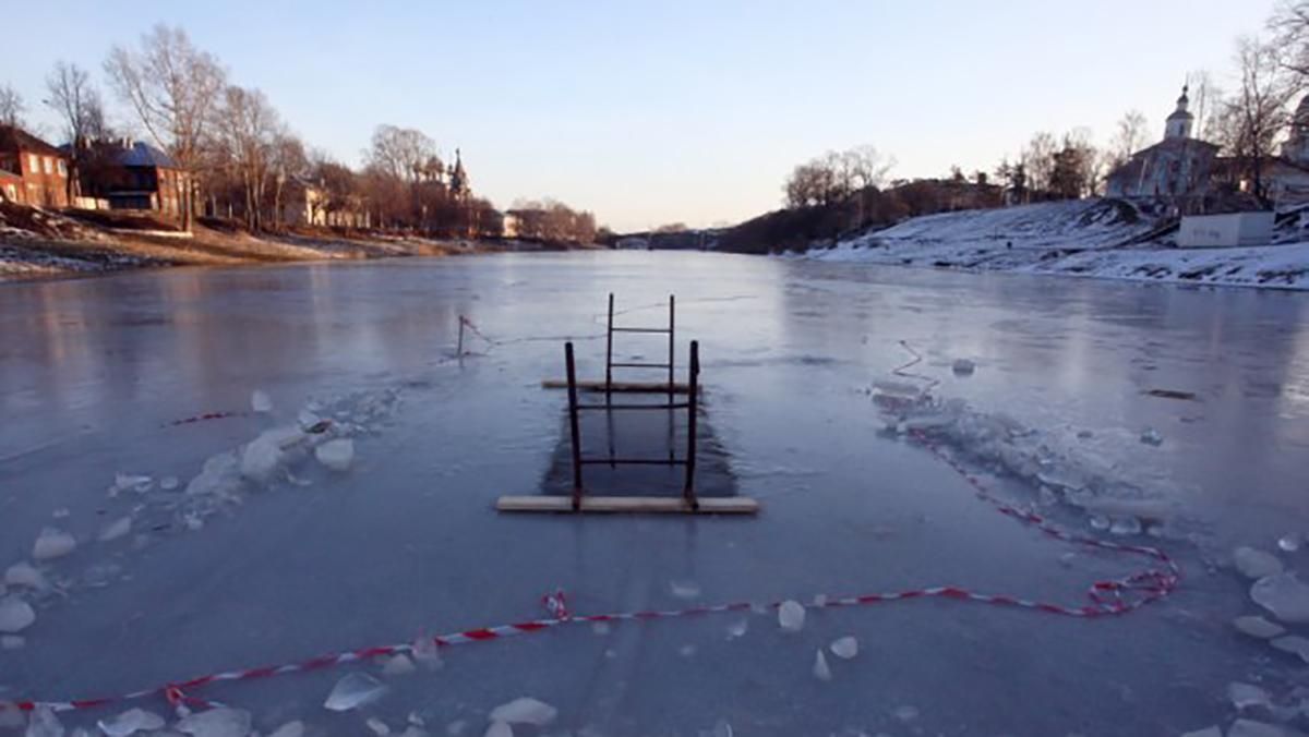 Окупанти готують обстріл вірян, які занурюватимуться на Водохреще у Донецьку - Україна новини - 24 Канал