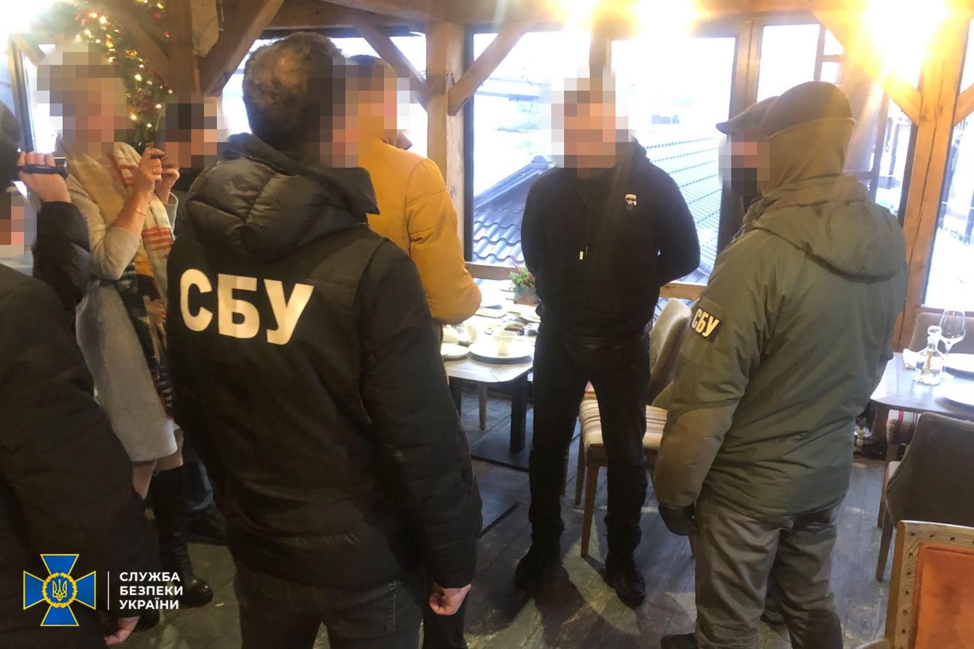 В "Укргазвидобуванні" організували корупційну схему на 400 тисяч гривень - 24 Канал В "Укргазвидобуванні" організували корупційну схему на 400 тисяч гривень - 24 Канал