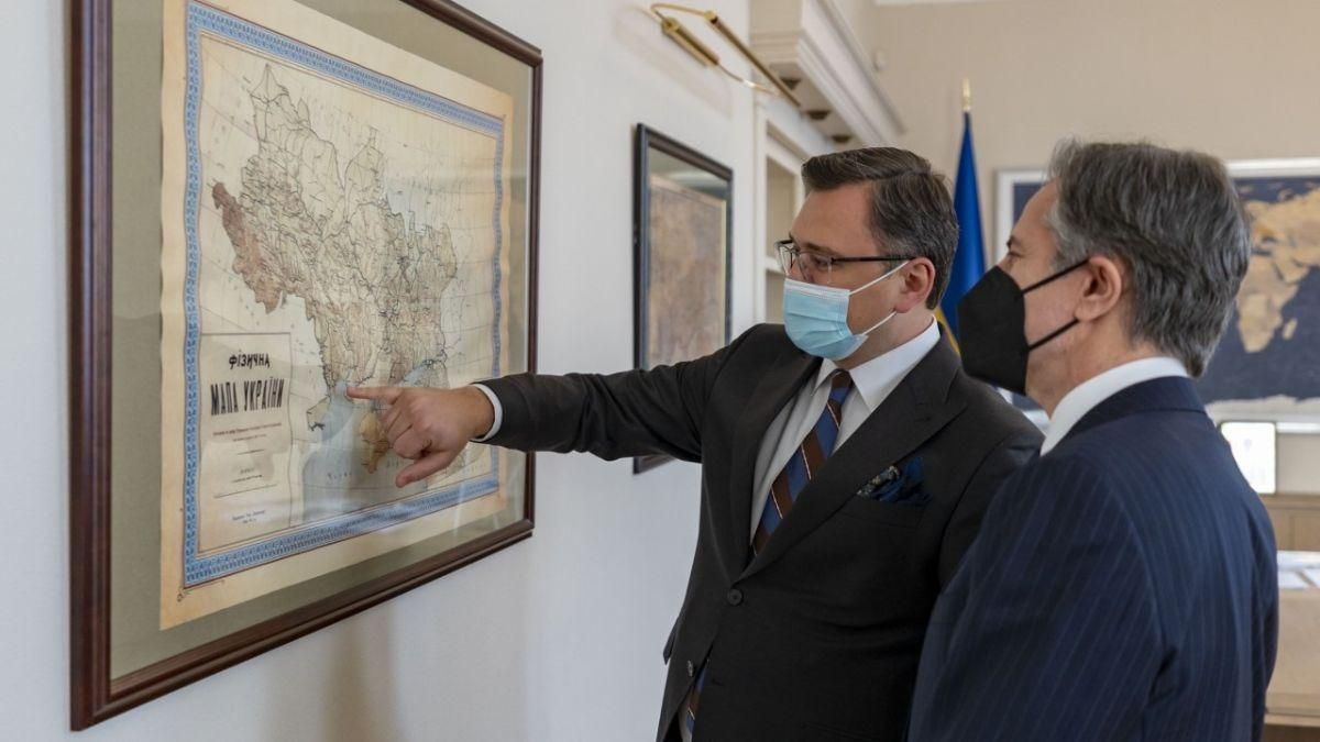 Кубань и Закерзонье: Кулеба показал Блинкену карту Украины с "подвинутыми" границами