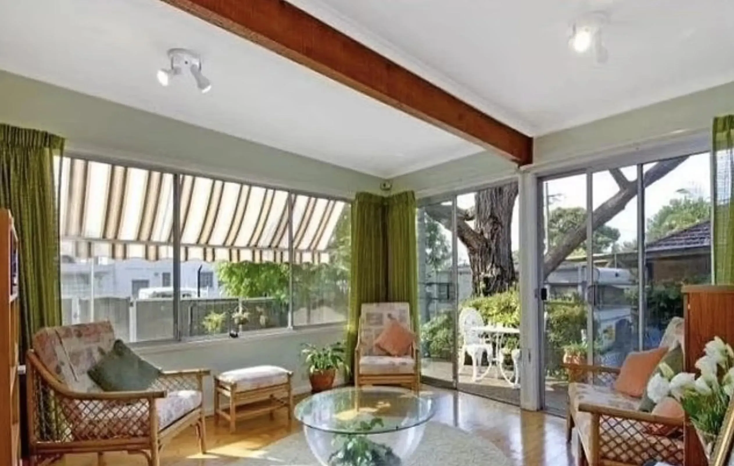 Безкоштовний будинок під Сіднеєм Безкоштовний будинок під Сіднеєм