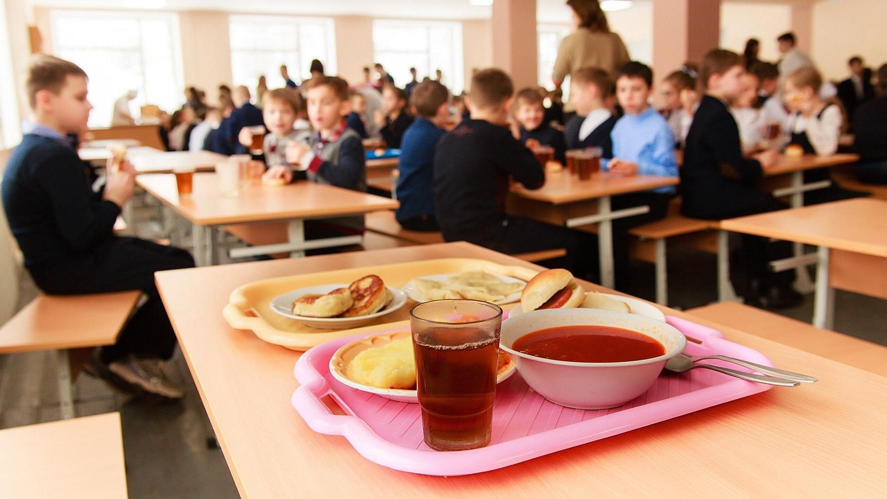 Оновлене шкільне харчування: у МОН розповіли, хто і за що відповідає - Україна новини - Освіта