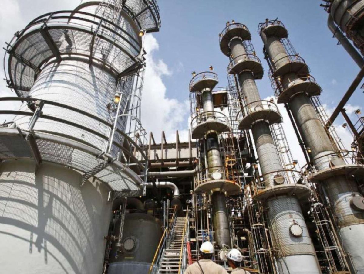 АМКУ проверит продажу титанового бизнеса Фирташа в оккупированном Крыму АМКУ проверит продажу титанового бизнеса Фирташа в оккупированном Крыму