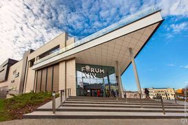 Анонім повідомив про замінування ТРЦ Forum Lviv: поліція евакуювала людей