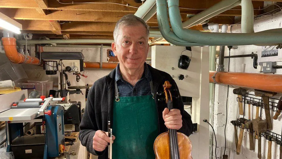 Чоловік виготовив першу у світі Чоловік виготовив першу у світі