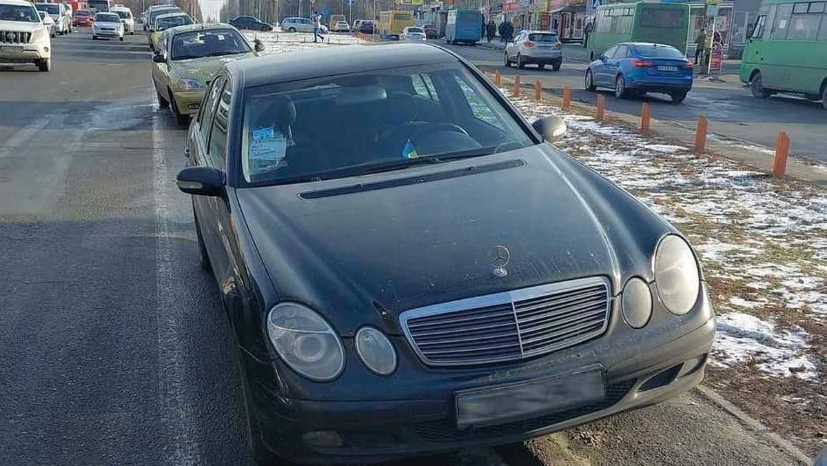 Київський "герой паркування" намагався вберегтися від штрафу потрійним оберігом - Новини Києва - Київ Київський "герой паркування" намагався вберегтися від штрафу потрійним оберігом - Новини Києва - Київ