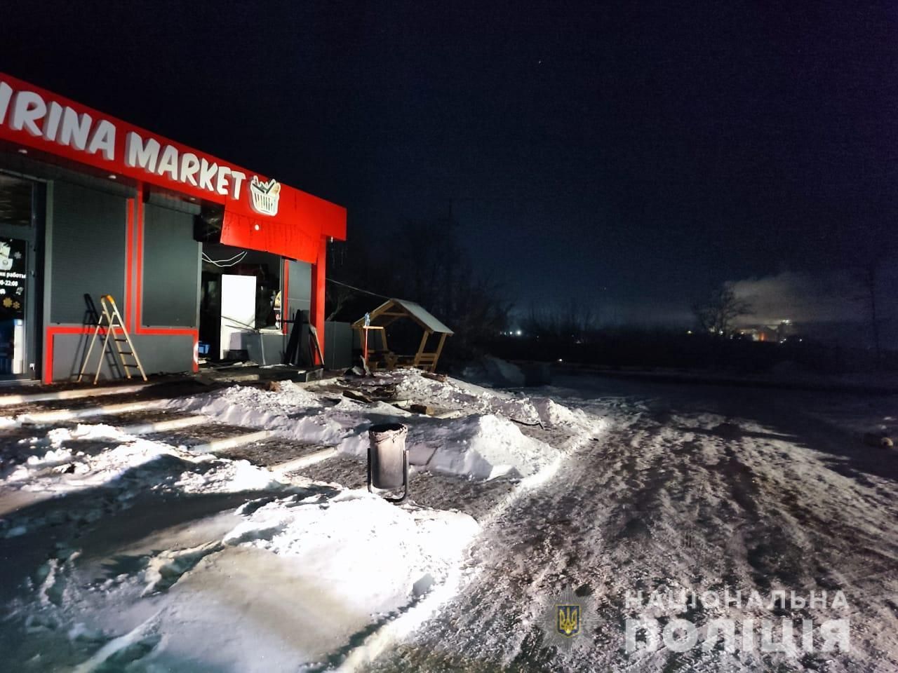 Нетверезий водій протаранив магазин та розтрощив авто на Харківщині: відео з місця ДТП - Кримінальні новини України - Харків Нетверезий водій протаранив магазин та розтрощив авто на Харківщині: відео з місця ДТП - Кримінальні новини України - Харків