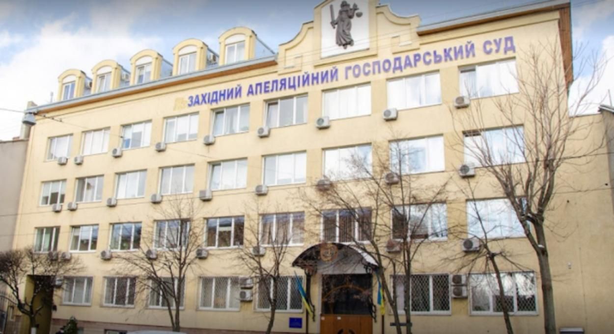 Исчезло 120 тысяч долларов: журналисты узнали, сейф какой львовской судьи ограбили Исчезло 120 тысяч долларов: журналисты узнали, сейф какой львовской судьи ограбили