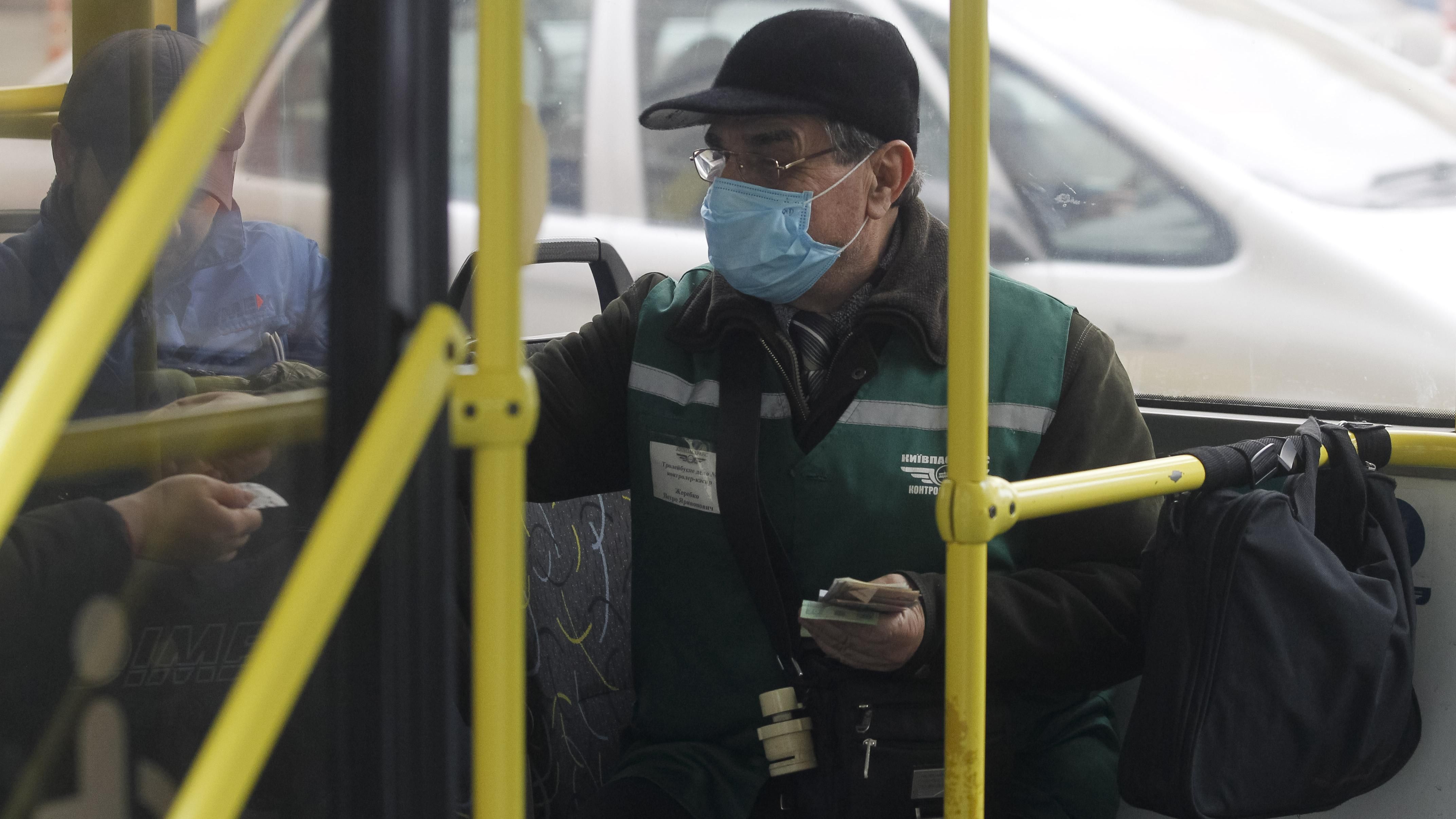 У громадському транспорті Львова перевірятимуть, чи пасажири в масках - Новини Львів - Львів У громадському транспорті Львова перевірятимуть, чи пасажири в масках - Новини Львів - Львів