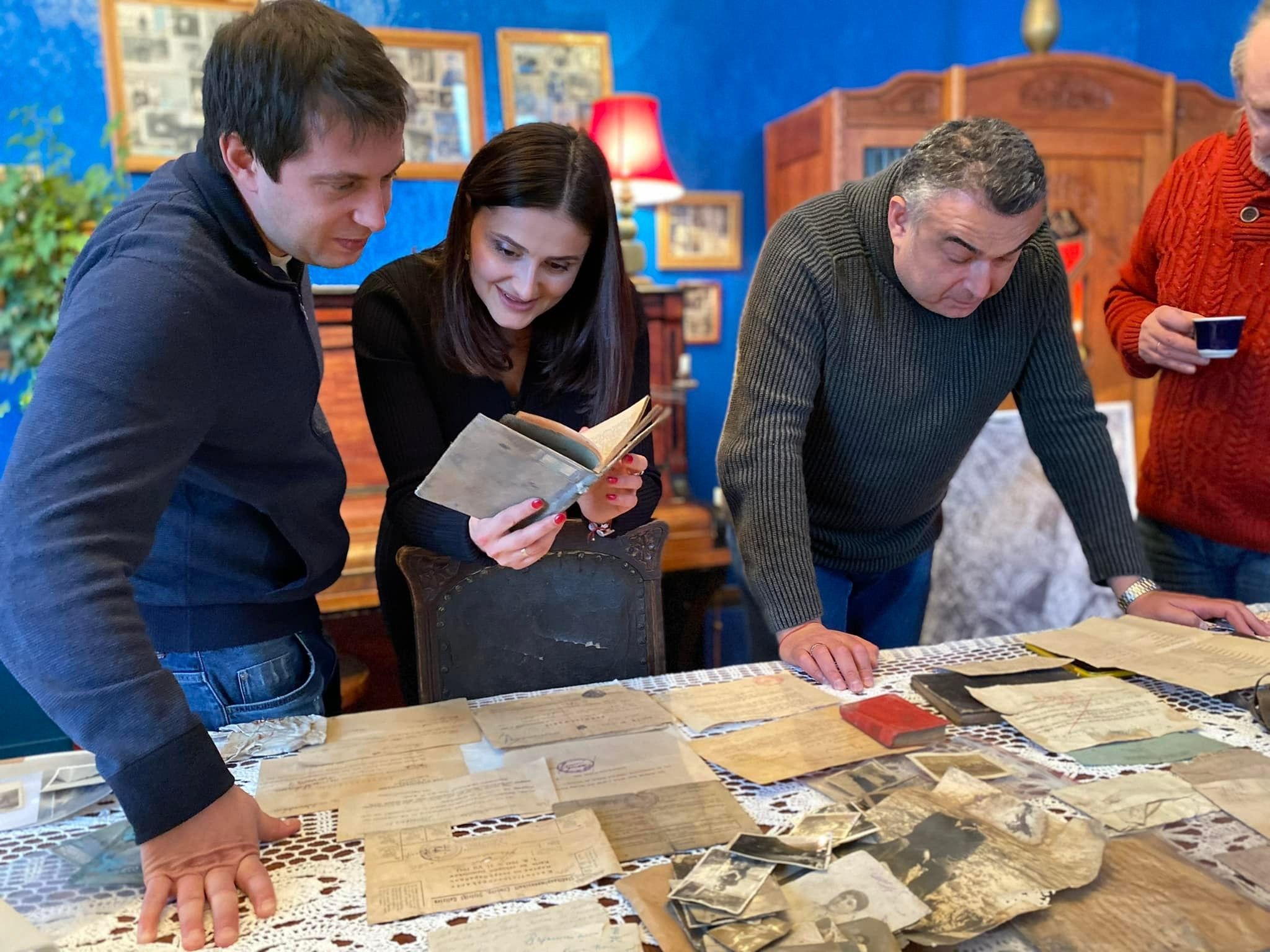 Киевлянин купил вещи евреев из львовского гетто и подарил музею: фото артефактов Киевлянин купил вещи евреев из львовского гетто и подарил музею: фото артефактов