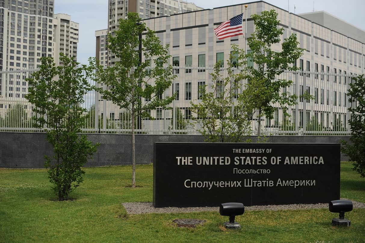 Посольство США в Києві просить дозволу в Держдепу для евакуації співробітників, – CNN - Україна новини - 24 Канал