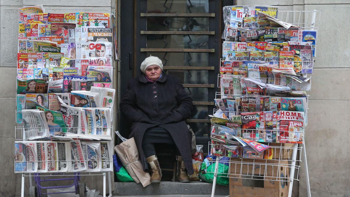 Жага контролю: як Росія глумиться з українськомовних газет і журналів - Новини Росії і України - 24 Канал