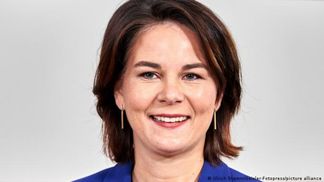 Глава МИД Германии сомневается в необходимости отключать Россию от SWIFT