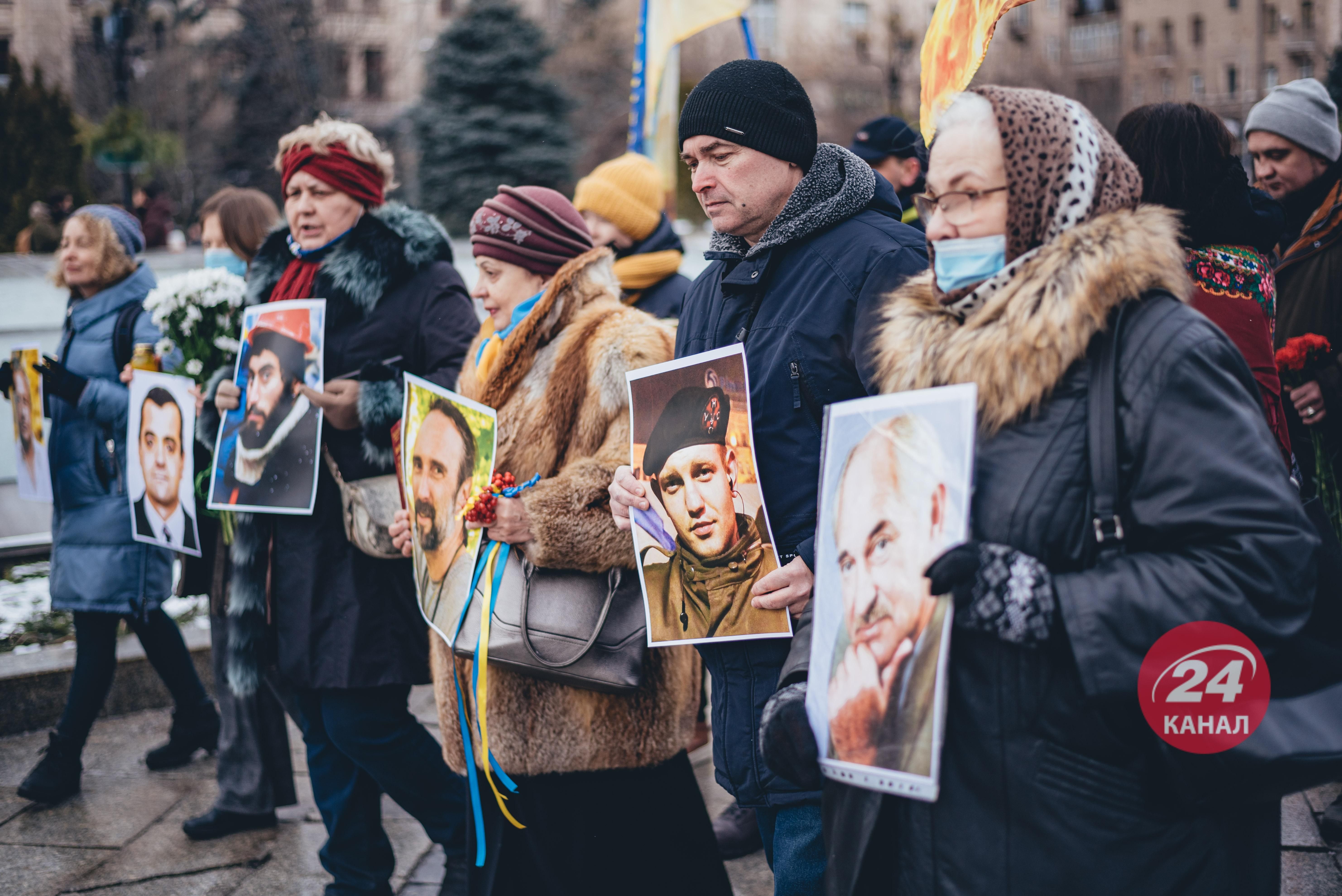 В Киеве почтили память первых погибших Героев Небесной Сотни: фоторепортаж 24 канала